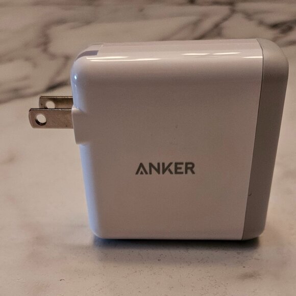 Anker 40W 4-Port USB Wall Charger with Foldable Plug - Picture 3 of 5